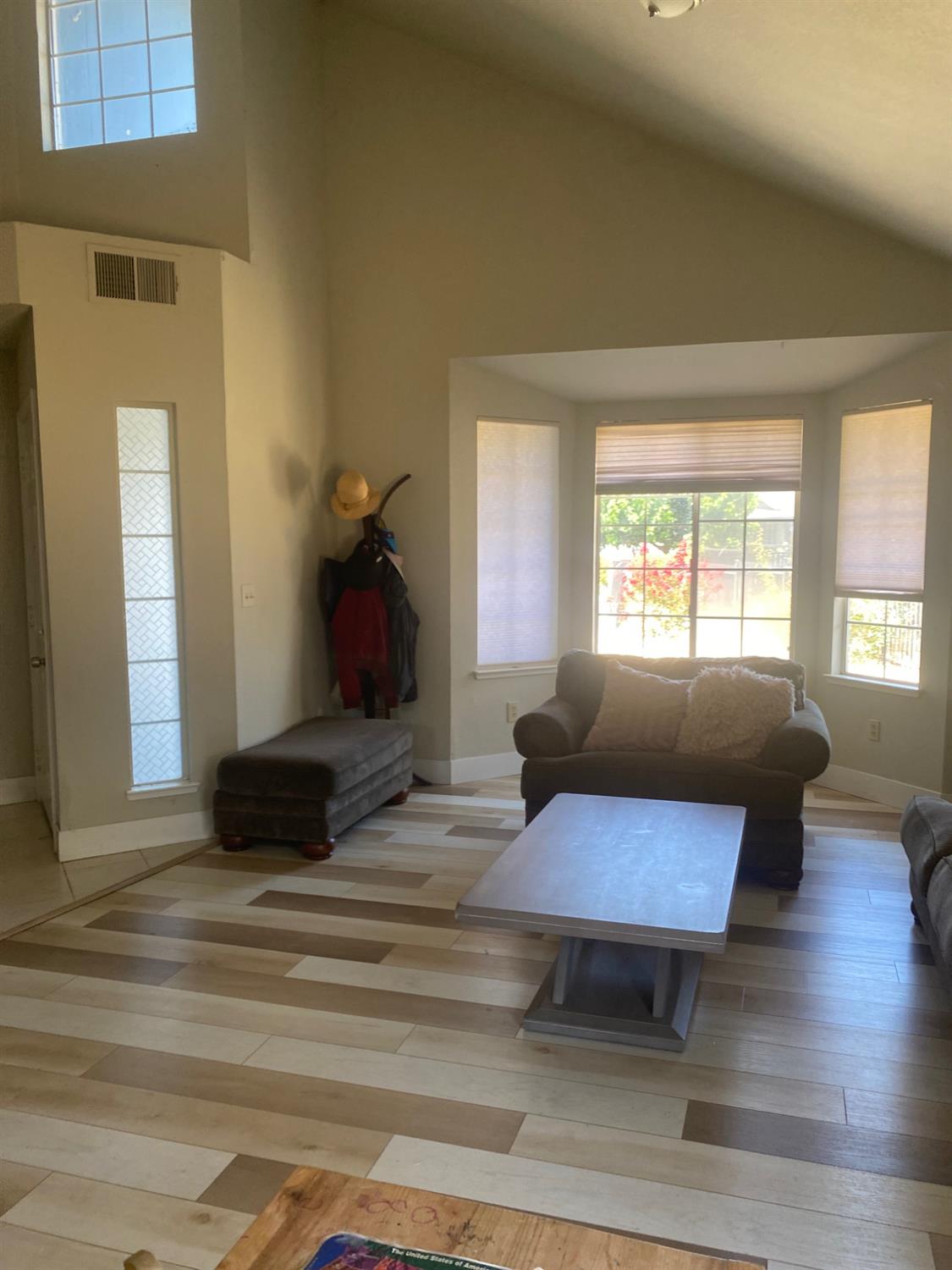 Sacramento, California, 95838, United States, 4 Bedrooms Bedrooms, ,3 BathroomsBathrooms,Residential,For Sale,1895682