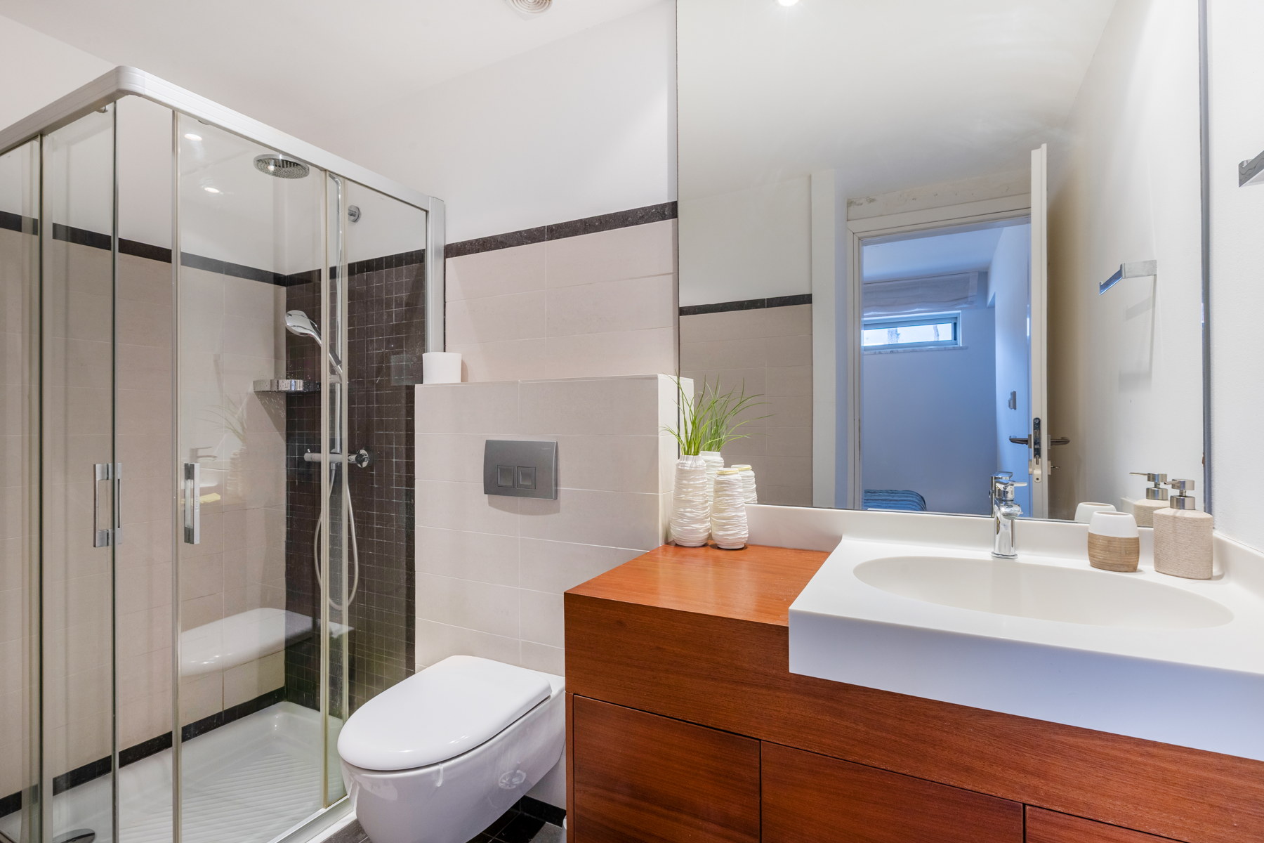  Four-Bedroom Detached Villa with Lift and Roof Garden Steps from the Beach - 物件實景