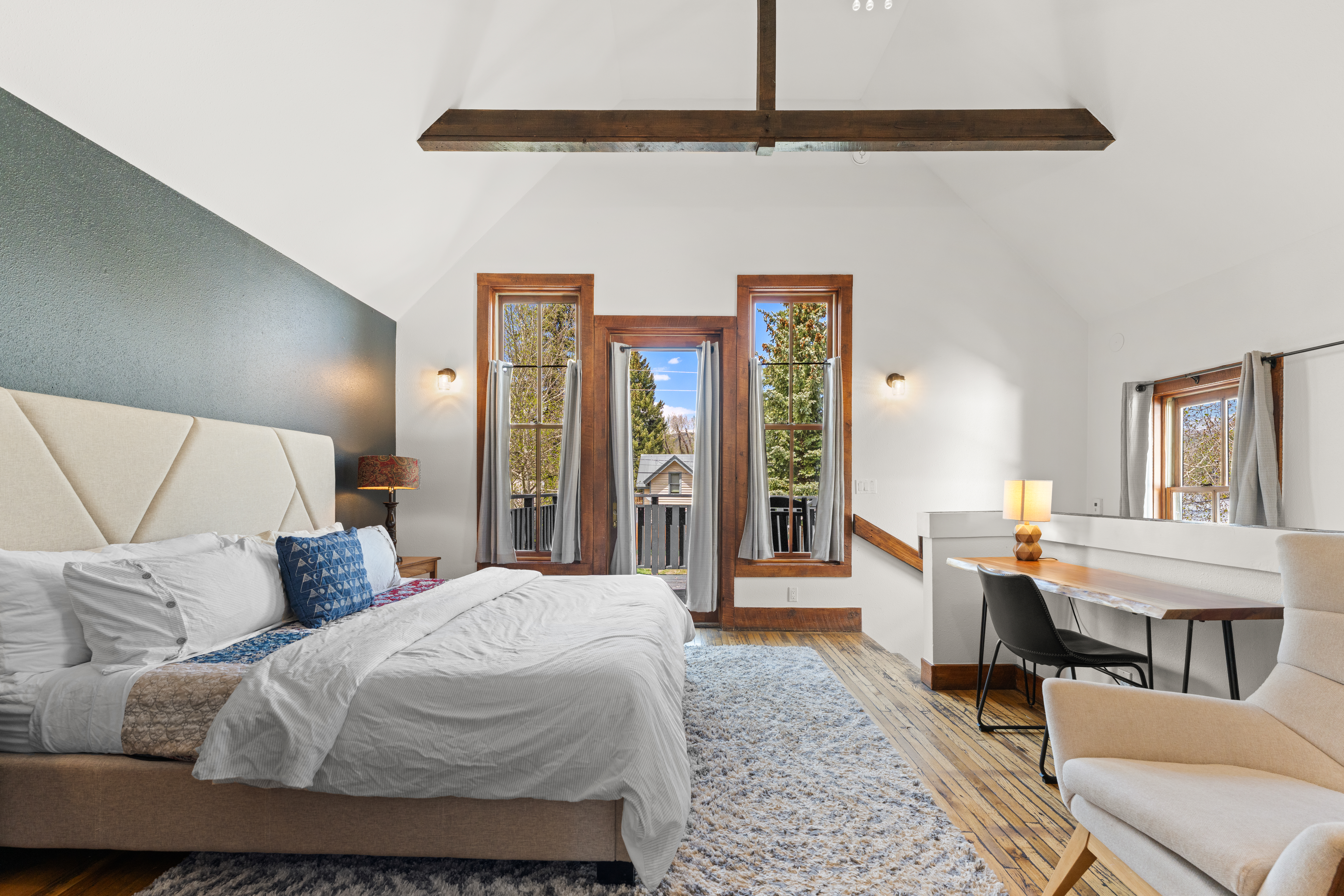  Meticulously Remodeled Historic Home - 物件實景