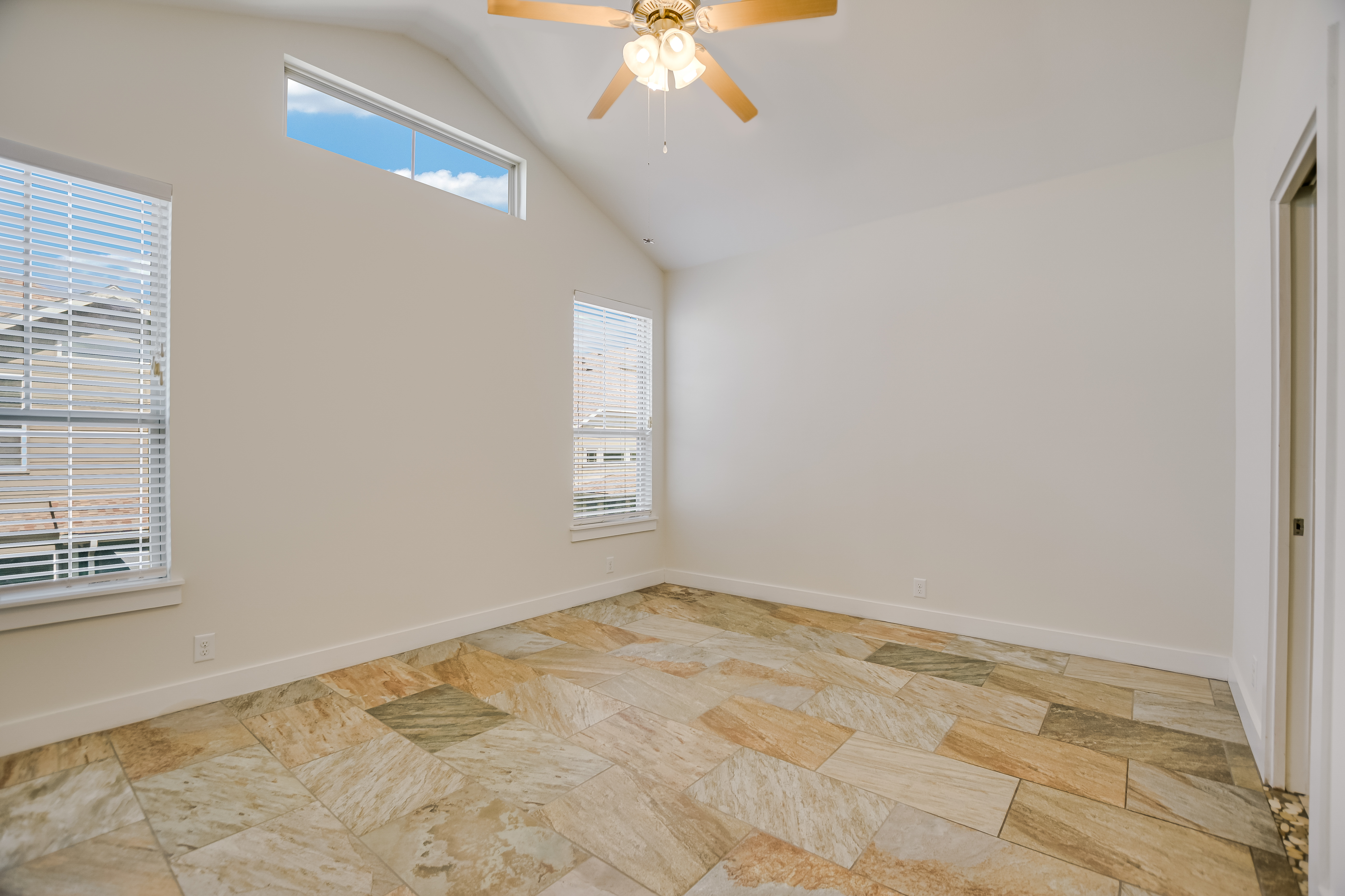  7420 Easy Wind Drive, Austin, TX 78757 - 物件實景