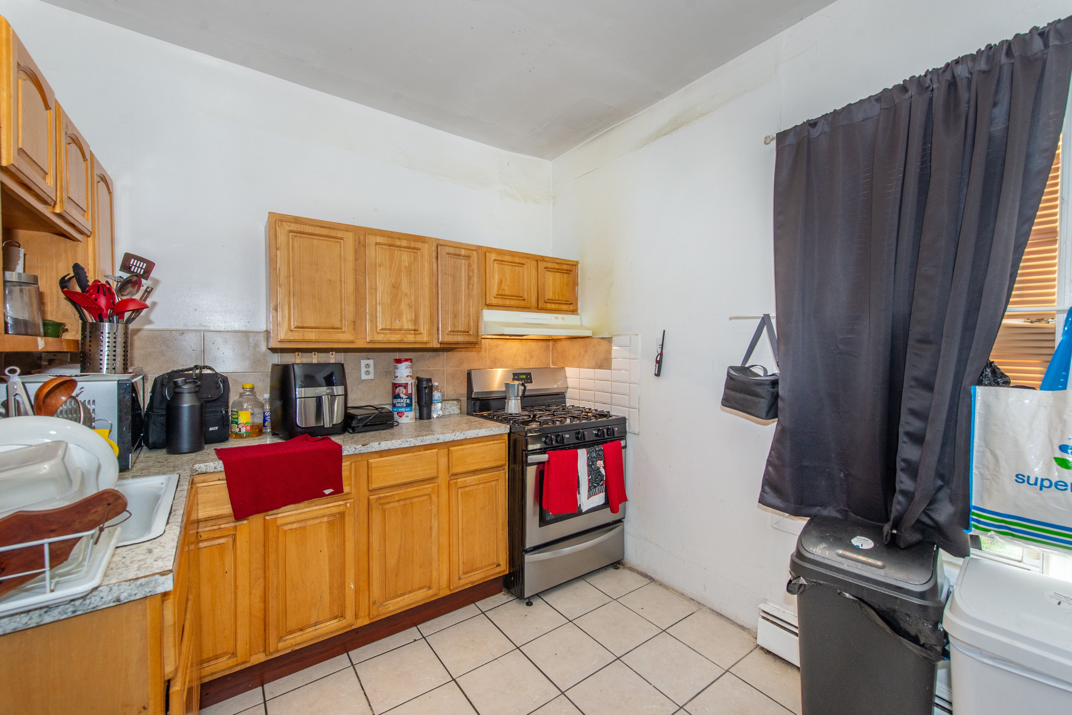 Newark City, New Jersey, 07112, United States, ,3 BathroomsBathrooms,Residential,For Sale,1982998