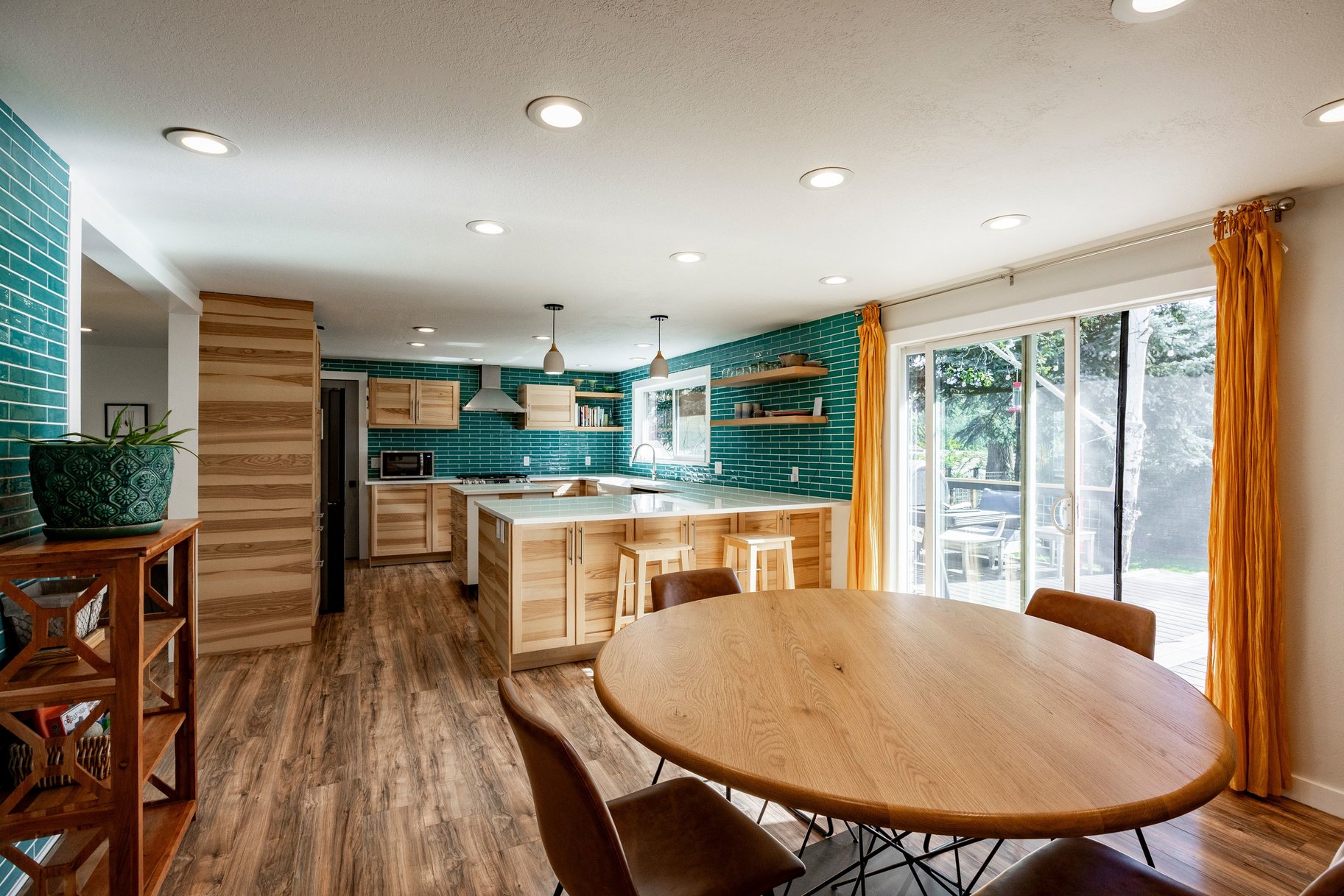  Charming Single Level Garden Home with Mountain Views - 物件實景