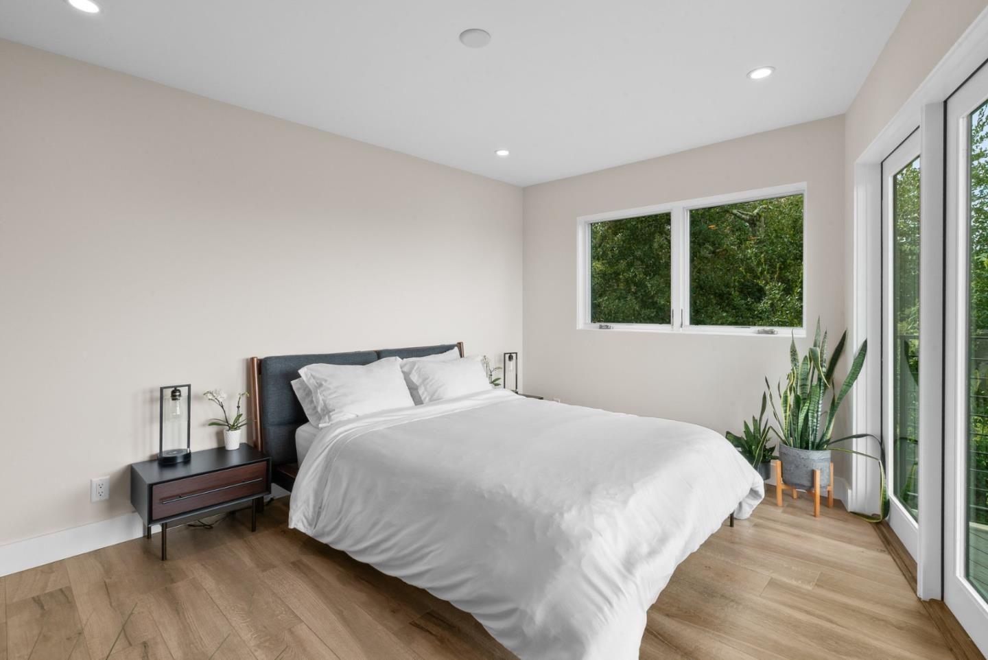 Los Gatos, California, 95030, United States, 5 Bedrooms Bedrooms, ,6 BathroomsBathrooms,Residential,For Sale,1997013