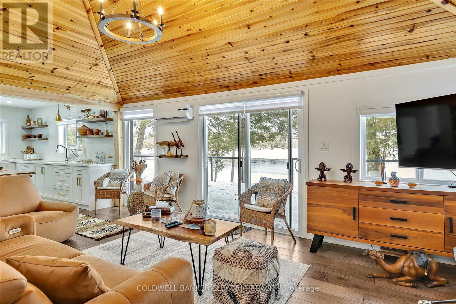 MINDEN HILLS (MINDEN), Ontario, K0M 2K0, CA, 2 Bedrooms Bedrooms, ,1 BathroomBathrooms,Residential,For Sale,1875856