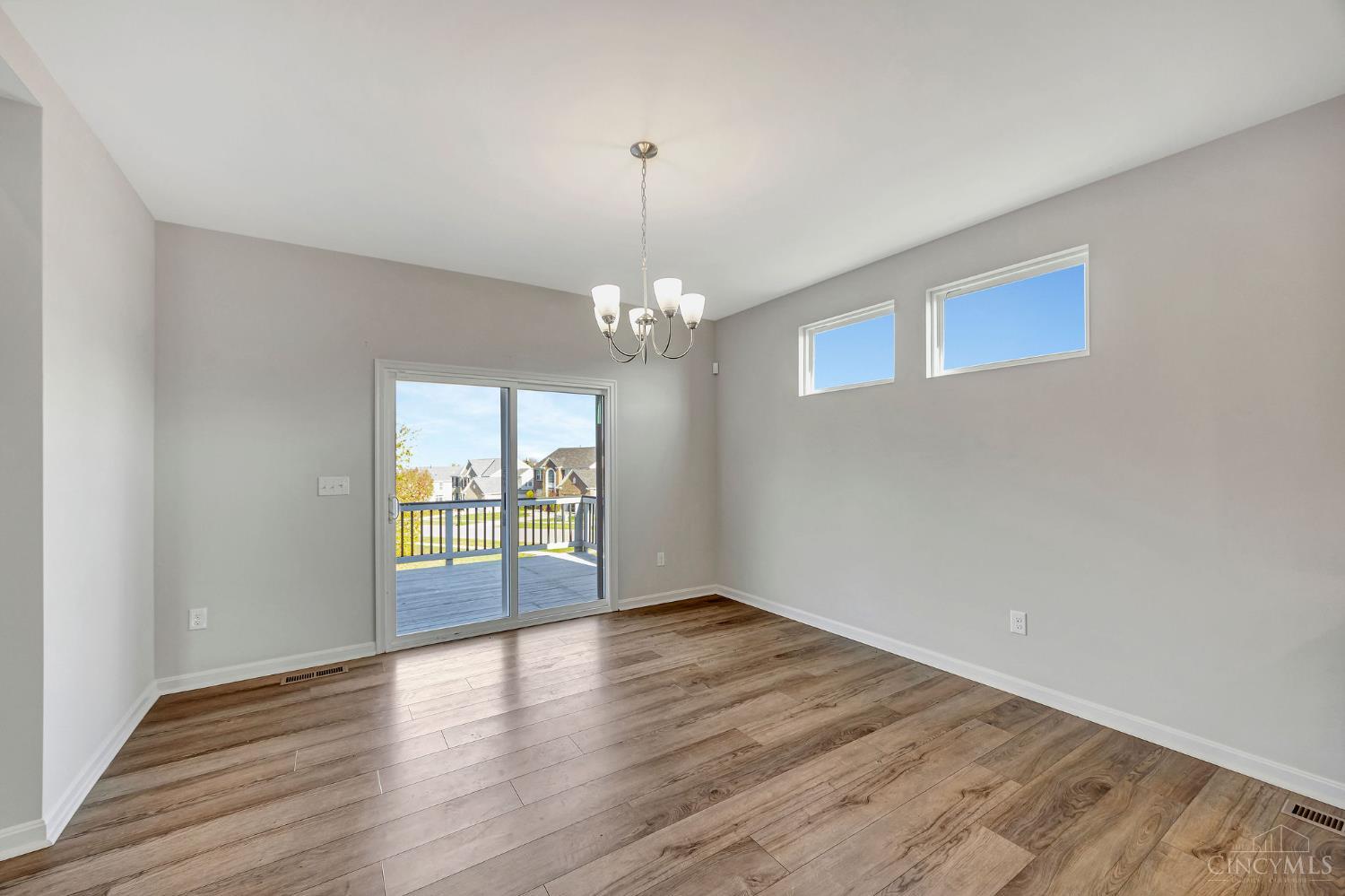 Liberty Twp, Ohio, 45011, United States, 5 Bedrooms Bedrooms, ,4 BathroomsBathrooms,Residential,For Sale,1998520