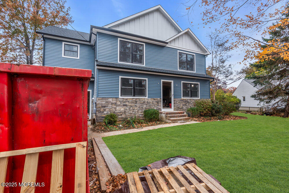 Shrewsbury Boro, New Jersey, 07702, United States, 4 Bedrooms Bedrooms, ,3 BathroomsBathrooms,Residential,For Sale,1991945