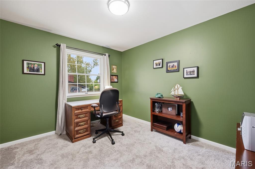 Unincorporated, Missouri, 63129, United States, 4 Bedrooms Bedrooms, ,4 BathroomsBathrooms,Residential,For Sale,1992793