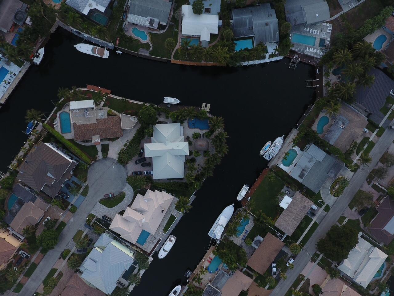 Lighthouse Point, Florida, 33064, United States, 4 Bedrooms Bedrooms, ,4 BathroomsBathrooms,Residential,For Sale,1797003