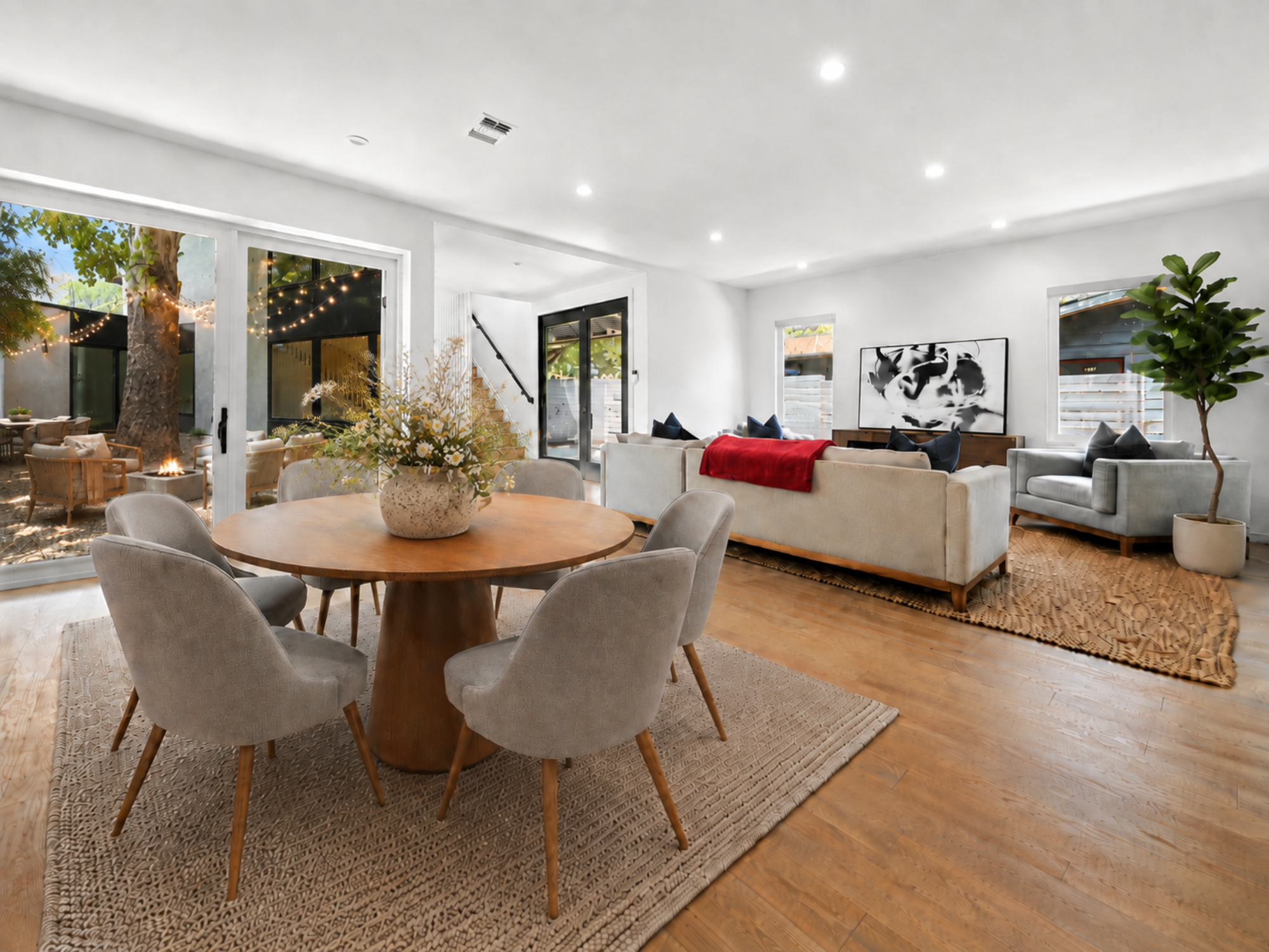  Architecturally Striking Home in the Heart of 78704 - 物件實景