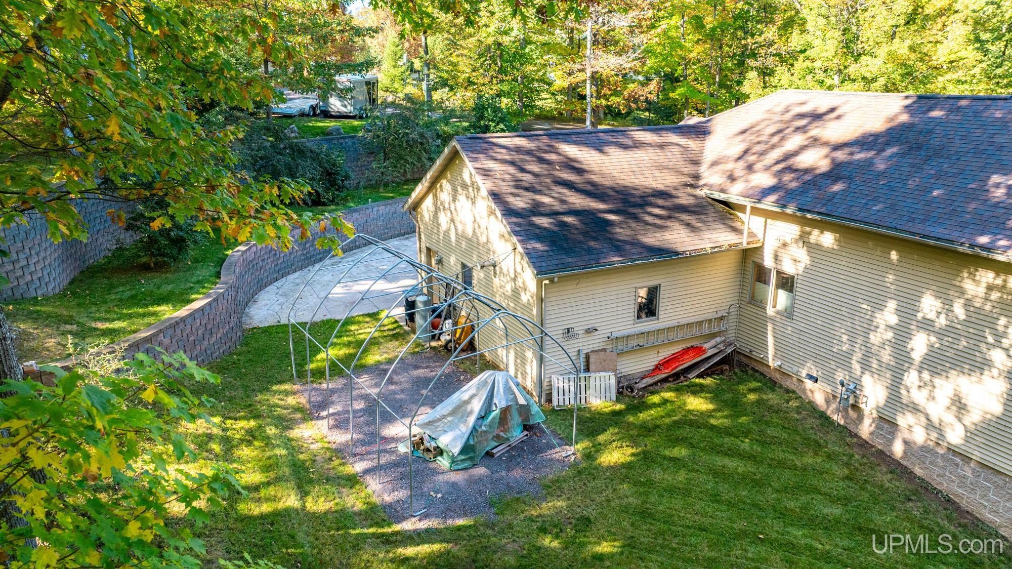 Houghton, Michigan, 49931, United States, 3 Bedrooms Bedrooms, ,4 BathroomsBathrooms,Residential,For Sale,2029605