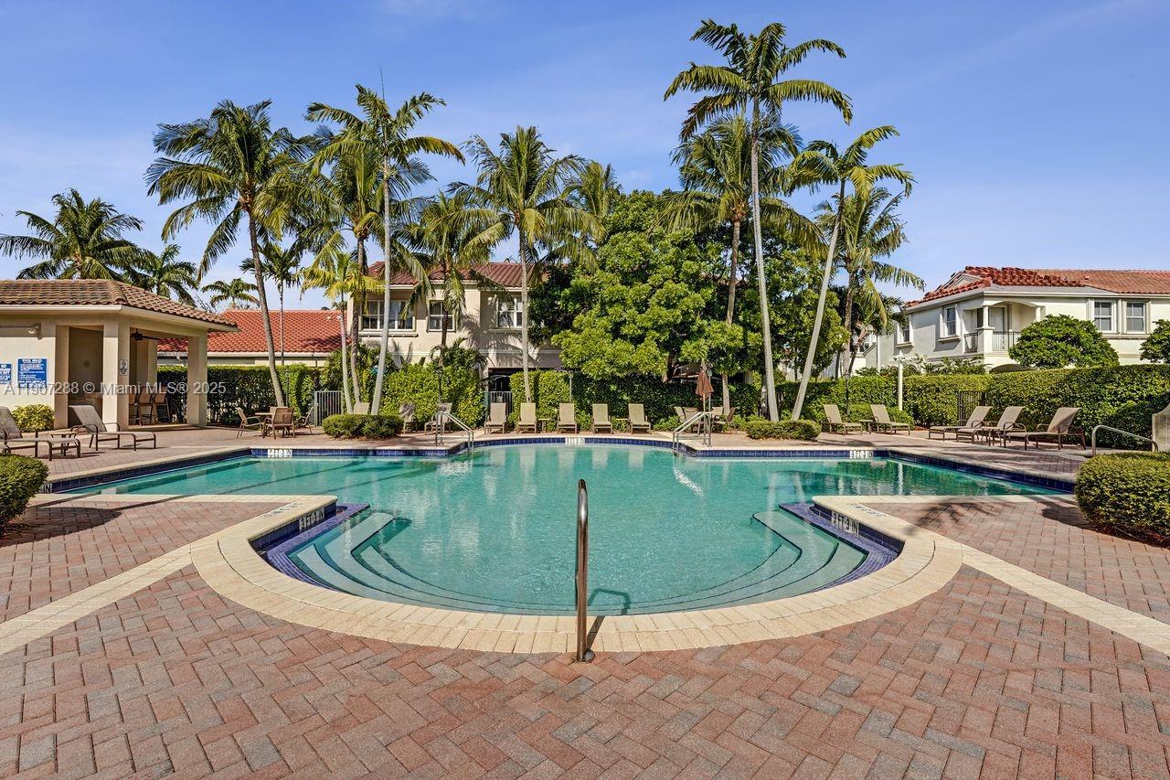 Hollywood, Florida, 33019, United States, 3 Bedrooms Bedrooms, ,3 BathroomsBathrooms,Residential,For Sale,1989592