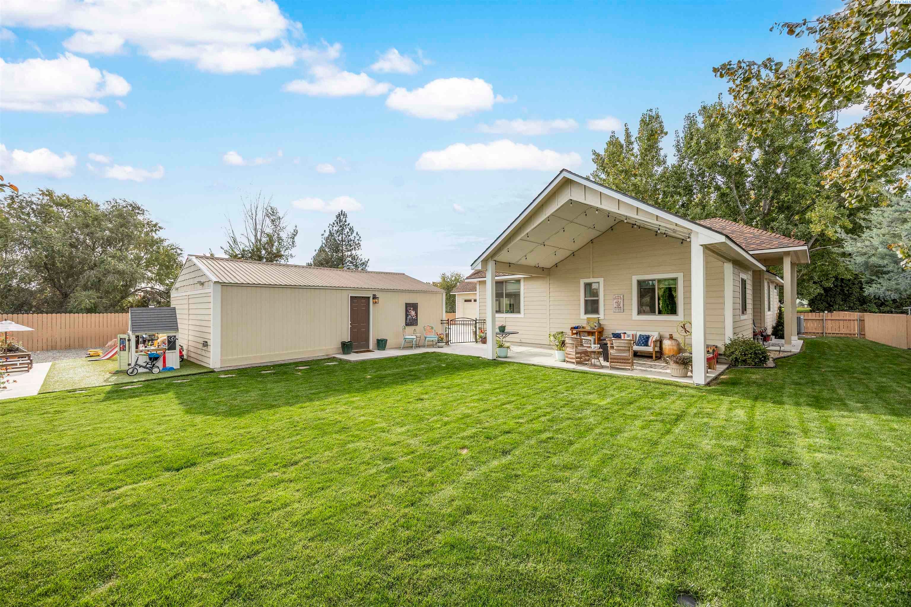 Pasco, Washington, 99301, United States, 3 Bedrooms Bedrooms, ,3 BathroomsBathrooms,Residential,For Sale,1981620