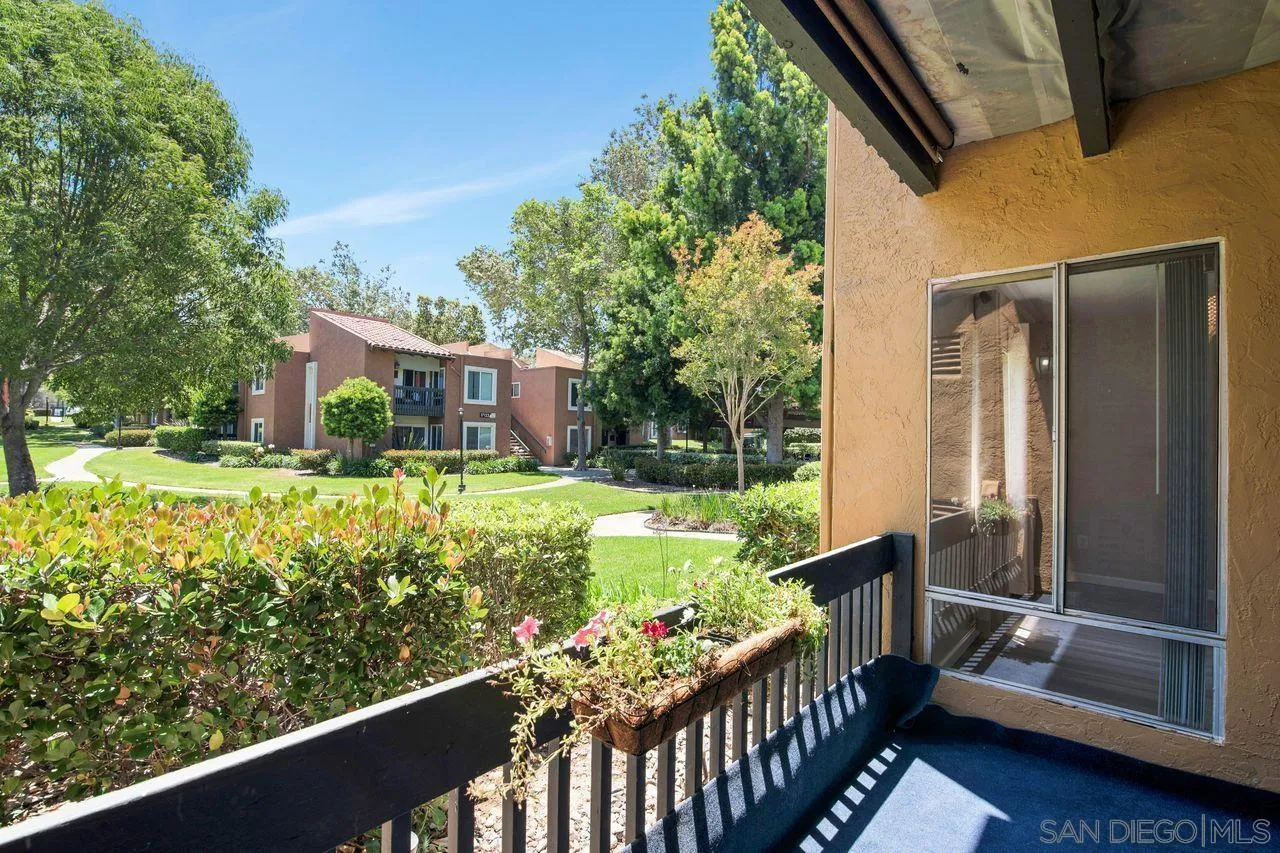 San Diego, California, 92127, United States, 2 Bedrooms Bedrooms, ,2 BathroomsBathrooms,Residential,For Sale,1950197