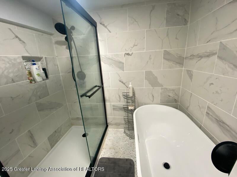 Eagle, Michigan, 48822, United States, 4 Bedrooms Bedrooms, ,4 BathroomsBathrooms,Residential,For Sale,1807523