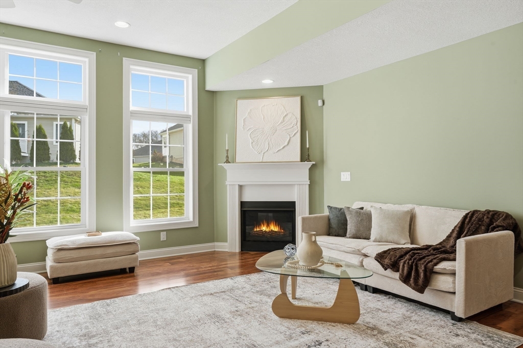 Wilbraham, Massachusetts, 01095, United States, 2 Bedrooms Bedrooms, ,2 BathroomsBathrooms,Residential,For Sale,1995815