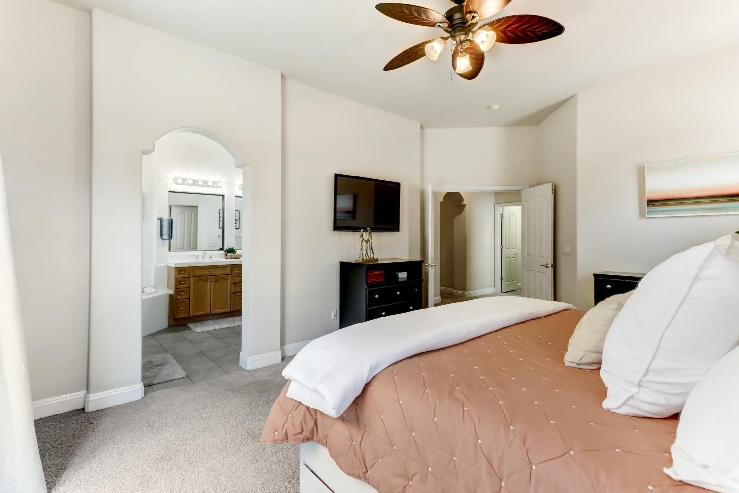 El Dorado Hills, California, 95762, United States, 4 Bedrooms Bedrooms, ,2 BathroomsBathrooms,Residential,For Sale,1939955