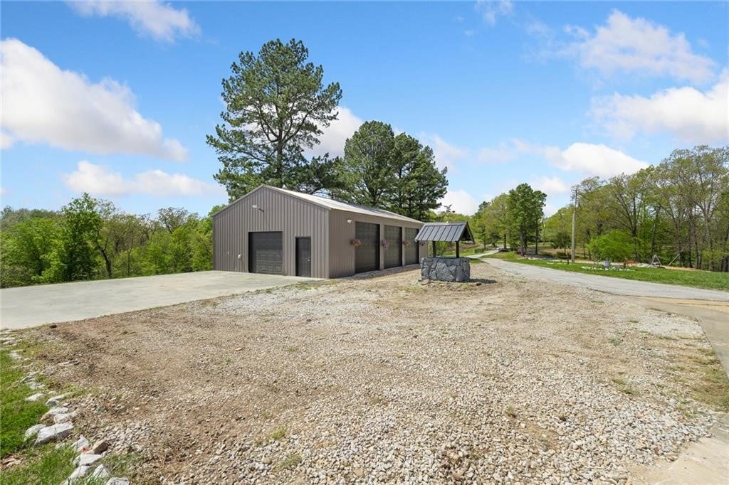 Harrison, Arkansas, 72601, United States, 4 Bedrooms Bedrooms, ,4 BathroomsBathrooms,Residential,For Sale,1993048