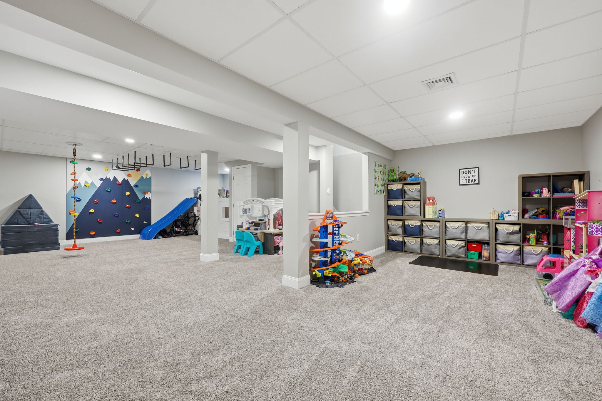 Egg Harbor Township, New Jersey, 08234, United States, 4 Bedrooms Bedrooms, ,3 BathroomsBathrooms,Residential,For Sale,1997774