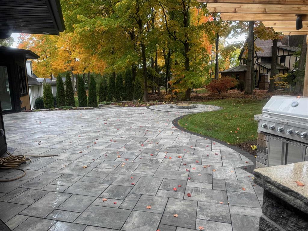 Madison, Wisconsin, 53704, United States, 4 Bedrooms Bedrooms, ,5 BathroomsBathrooms,Residential,For Sale,1973906