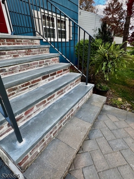 Mount Olive Twp., New Jersey, 07836, United States, 4 Bedrooms Bedrooms, ,2 BathroomsBathrooms,Residential,For Sale,1987785