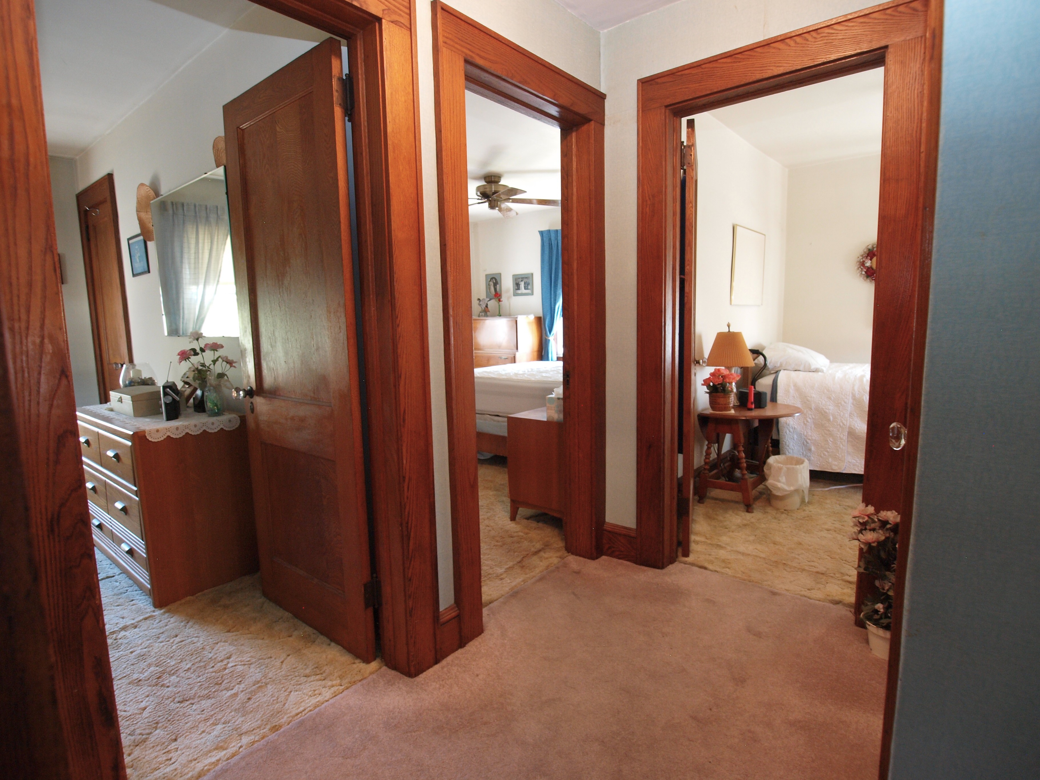 Pompton Plains, New Jersey, 07444, United States, 3 Bedrooms Bedrooms, ,1 BathroomBathrooms,Residential,For Sale,2005754