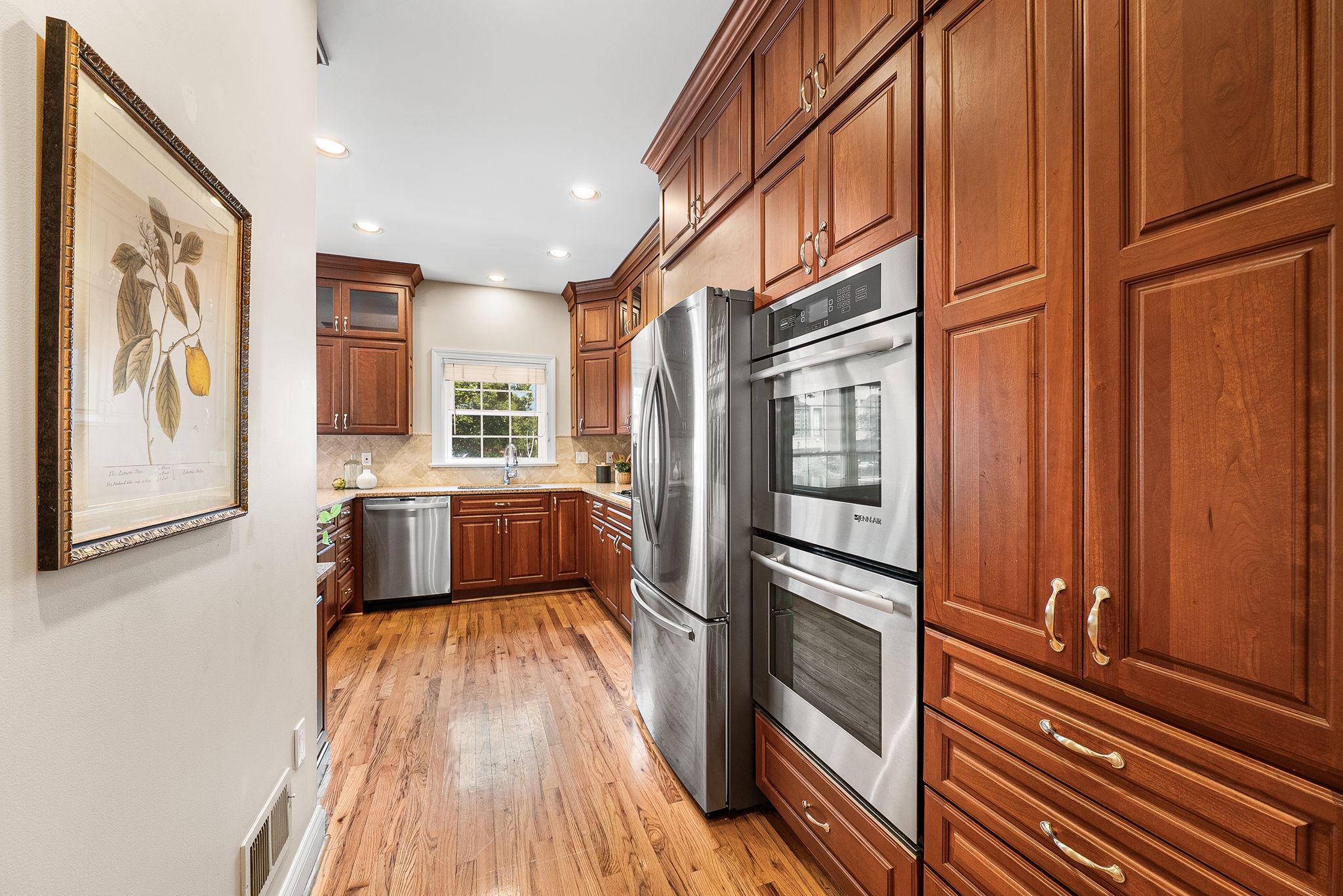  1588 N Colonial Terrace, Arlington, VA, 22209 - 物件實景