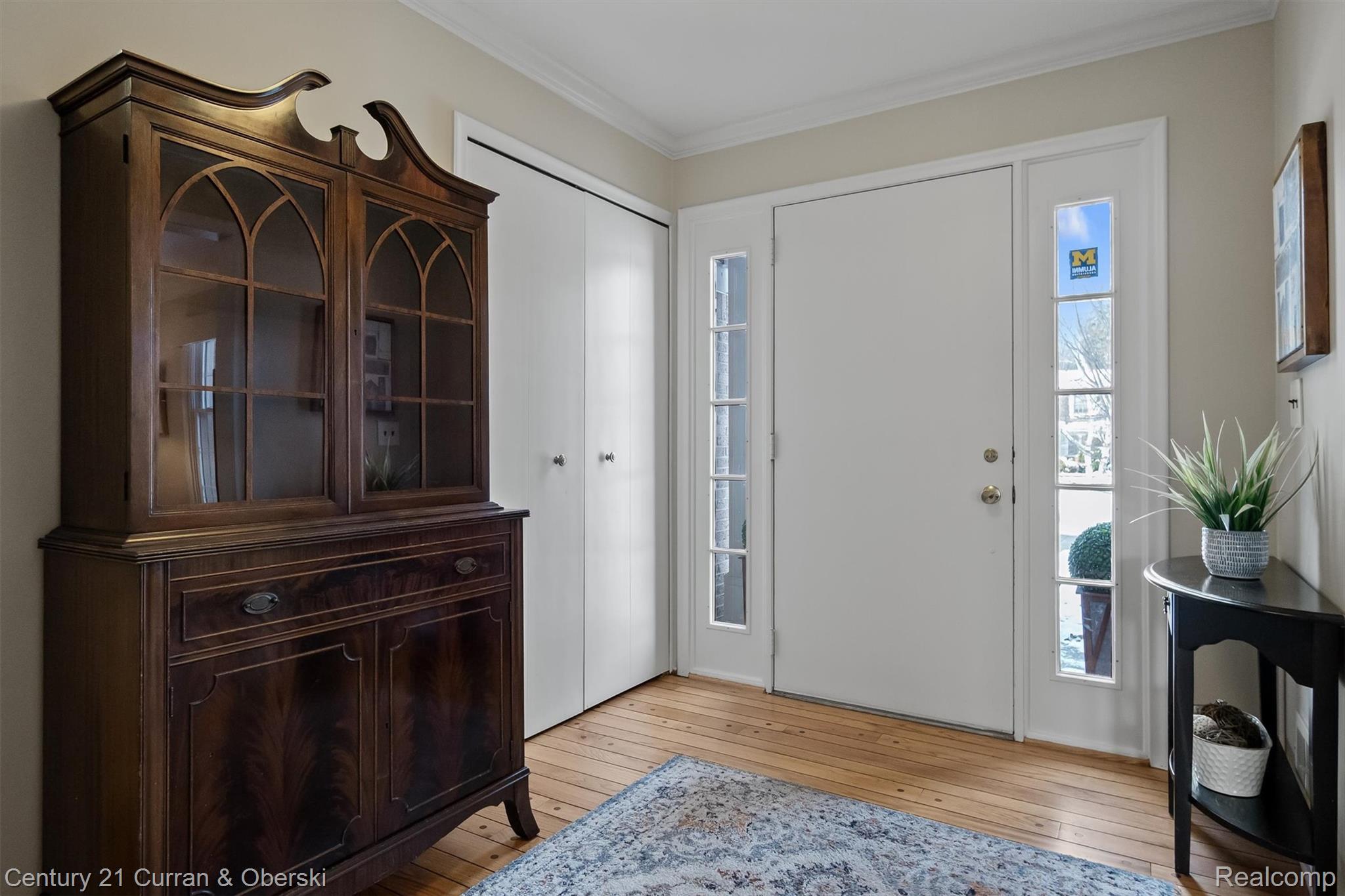 Northville, Michigan, 48167, United States, 5 Bedrooms Bedrooms, ,3 BathroomsBathrooms,Residential,For Sale,2009977