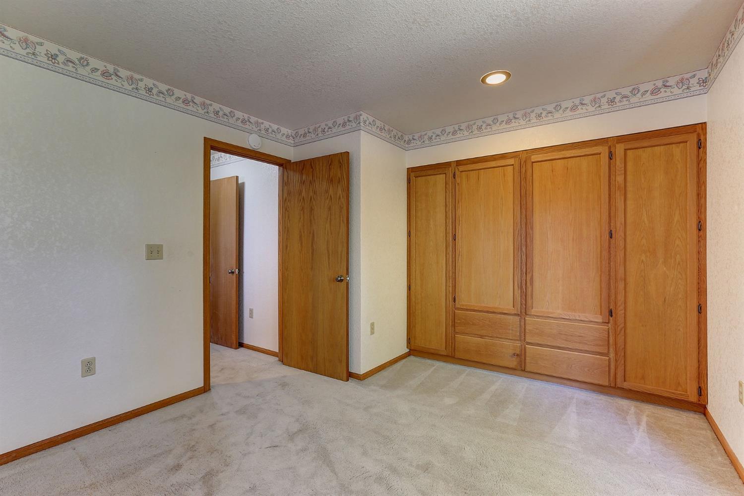 Grass Valley, California, 95949, United States, 3 Bedrooms Bedrooms, ,3 BathroomsBathrooms,Residential,For Sale,1842602