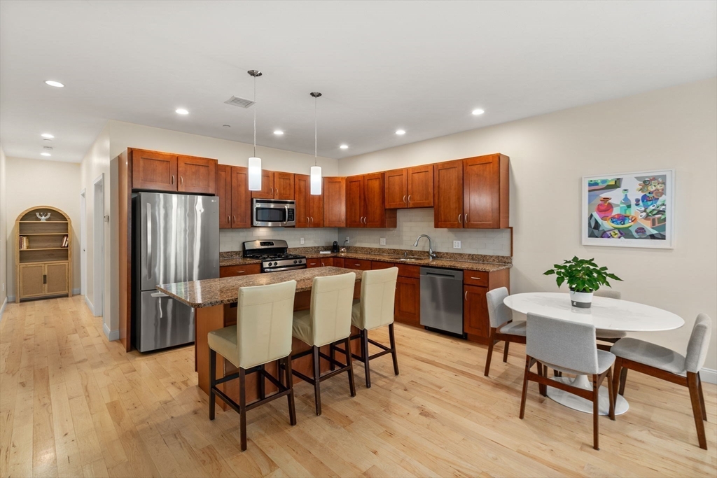 Boston, Massachusetts, 02128, United States, 3 Bedrooms Bedrooms, ,2 BathroomsBathrooms,Residential,For Sale,2002086