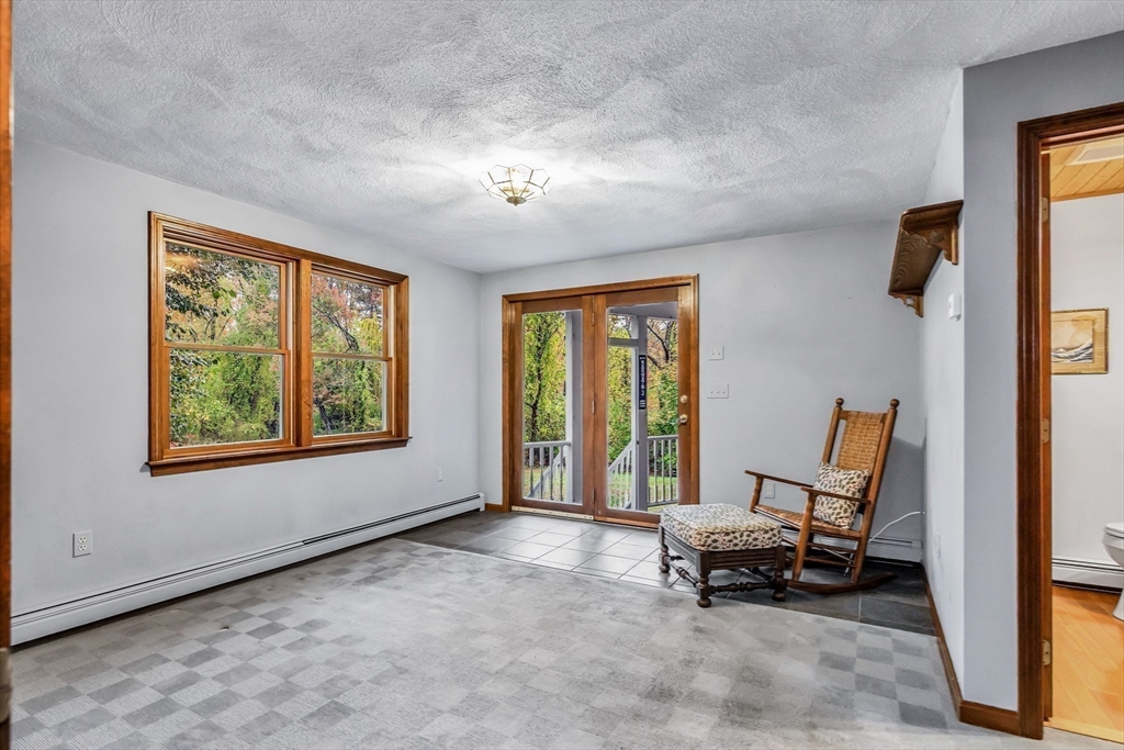 Dracut, Massachusetts, 01826, United States, 3 Bedrooms Bedrooms, ,2 BathroomsBathrooms,Residential,For Sale,1982385