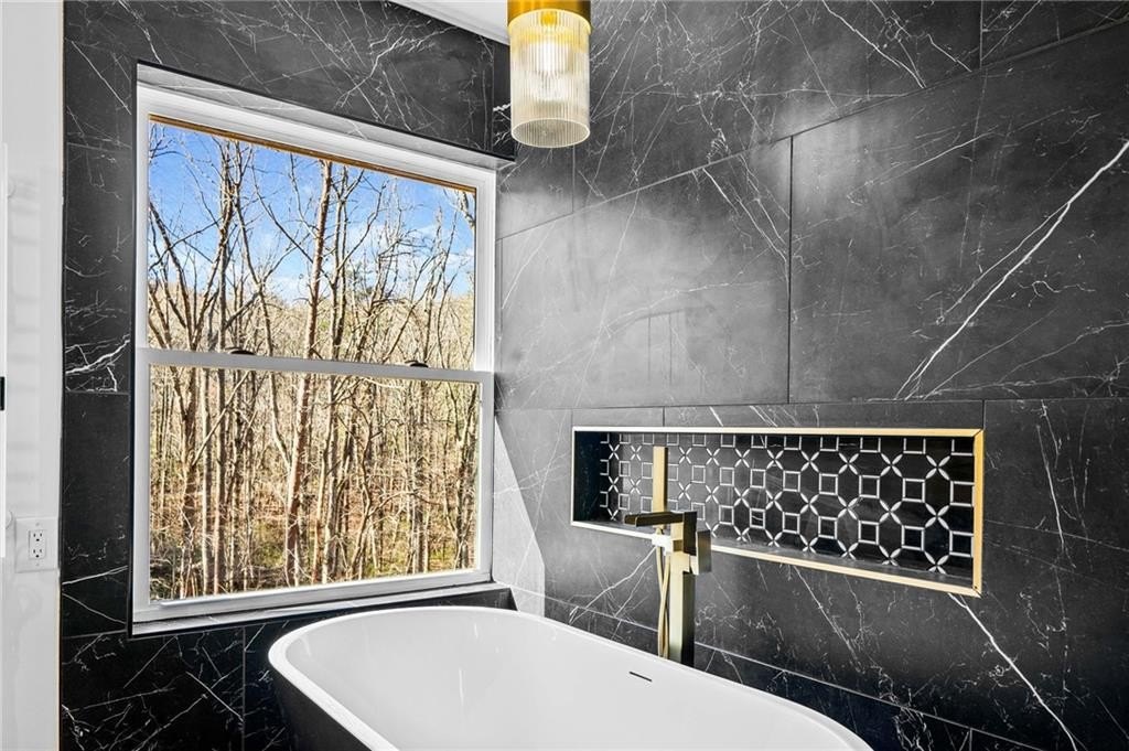 Jasper, Georgia, 30143, United States, 4 Bedrooms Bedrooms, ,4 BathroomsBathrooms,Residential,For Sale,1975292