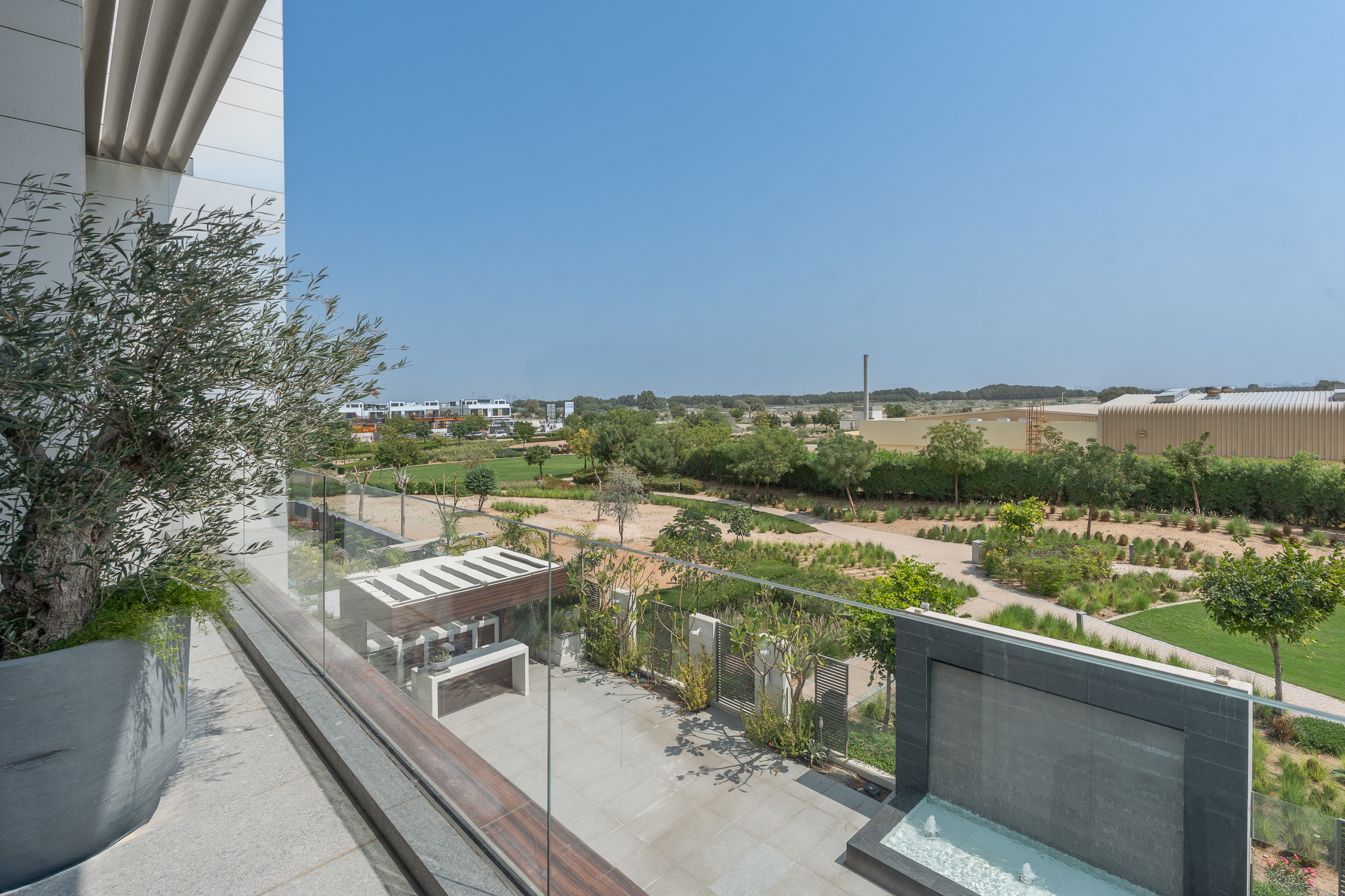  Spacious Custom-Built Gem in Dubai Hills Estate - 物件實景