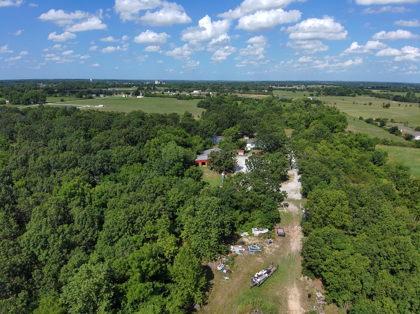 Aurora, Missouri, 65605, United States, 4 Bedrooms Bedrooms, ,2 BathroomsBathrooms,Residential,For Sale,1943592