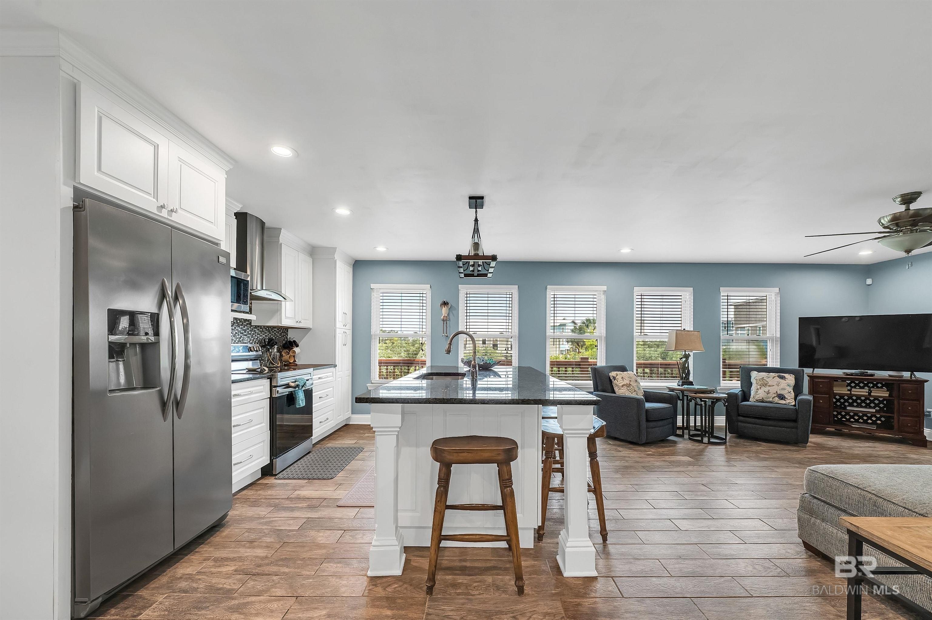 Gulf Shores, Alabama, 36542, United States, 3 Bedrooms Bedrooms, ,3 BathroomsBathrooms,Residential,For Sale,1984427