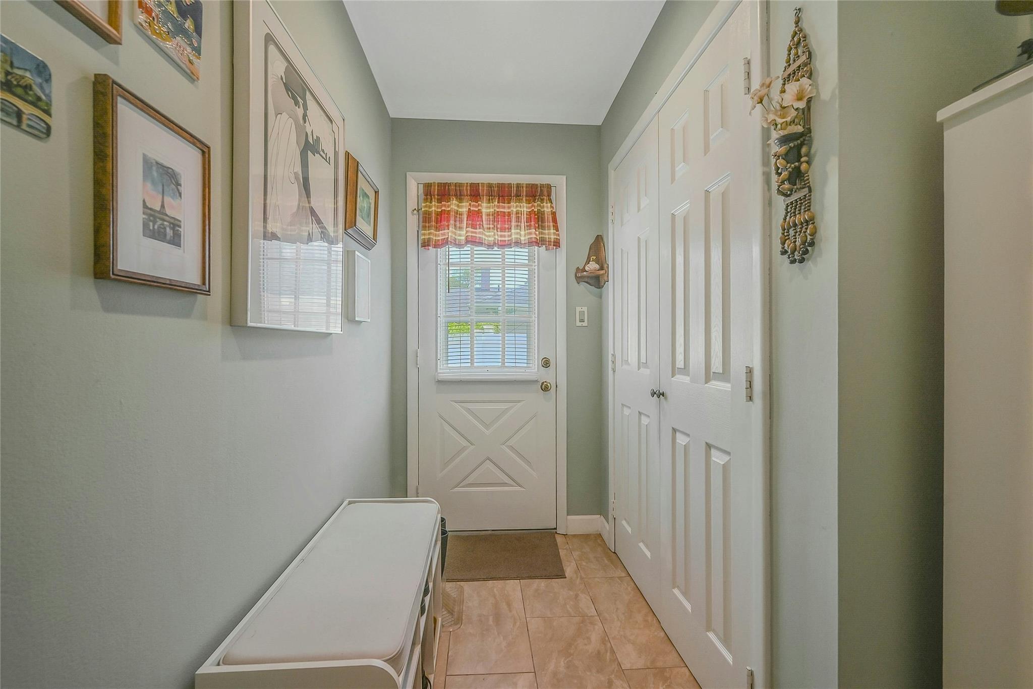 Sayville, New York, 11782, United States, 3 Bedrooms Bedrooms, ,2 BathroomsBathrooms,Residential,For Sale,1892775