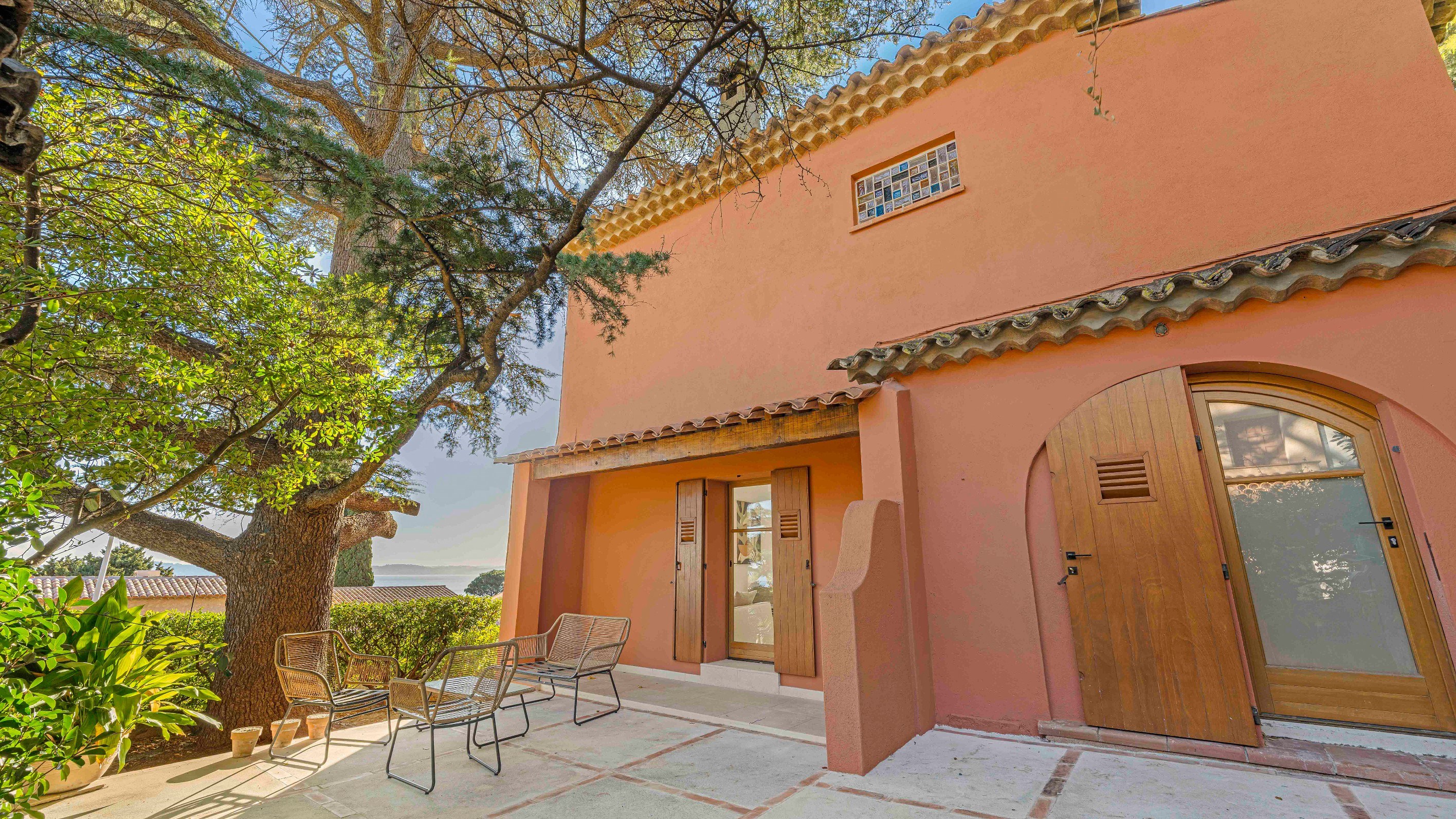  Renovated Art Deco villa with sea view, 300 m from the beaches, Sainte-Maxime, … - 物件實景