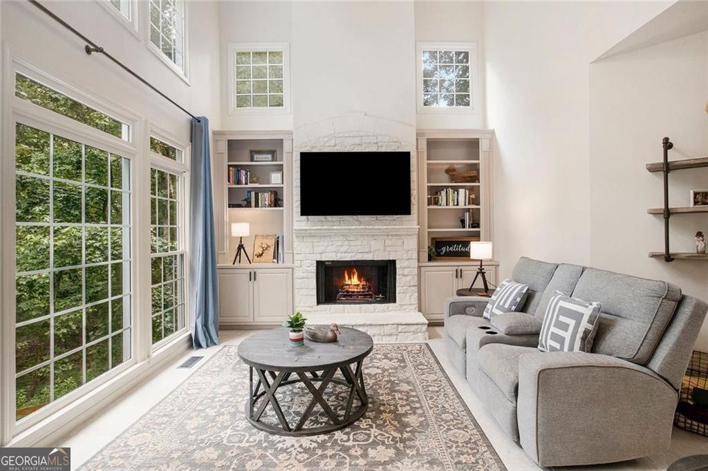 Flowery Branch, Georgia, 30542, United States, 5 Bedrooms Bedrooms, ,4 BathroomsBathrooms,Residential,For Sale,1914640