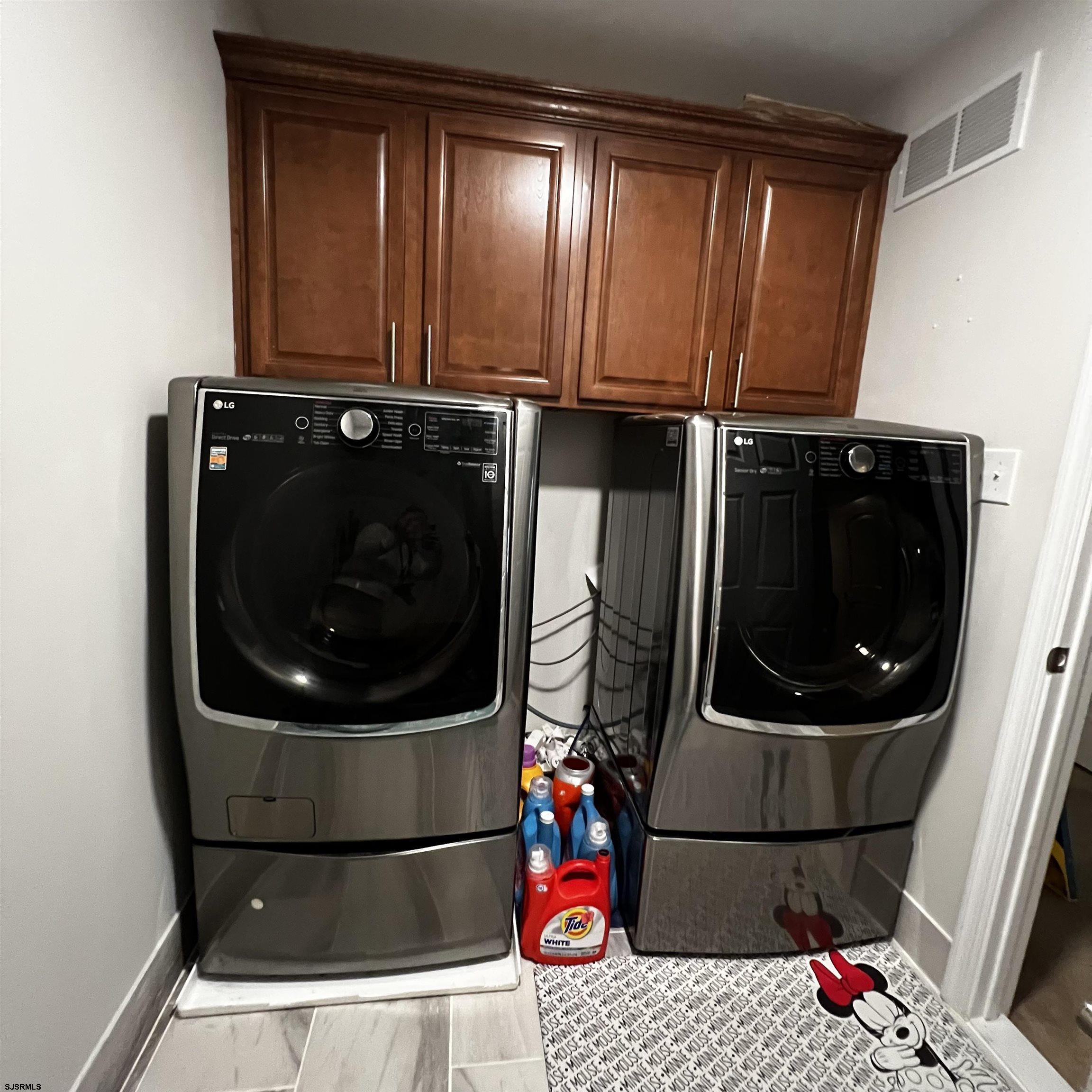 Mays Landing, New Jersey, 08330, United States, 4 Bedrooms Bedrooms, ,3 BathroomsBathrooms,Residential,For Sale,2040411
