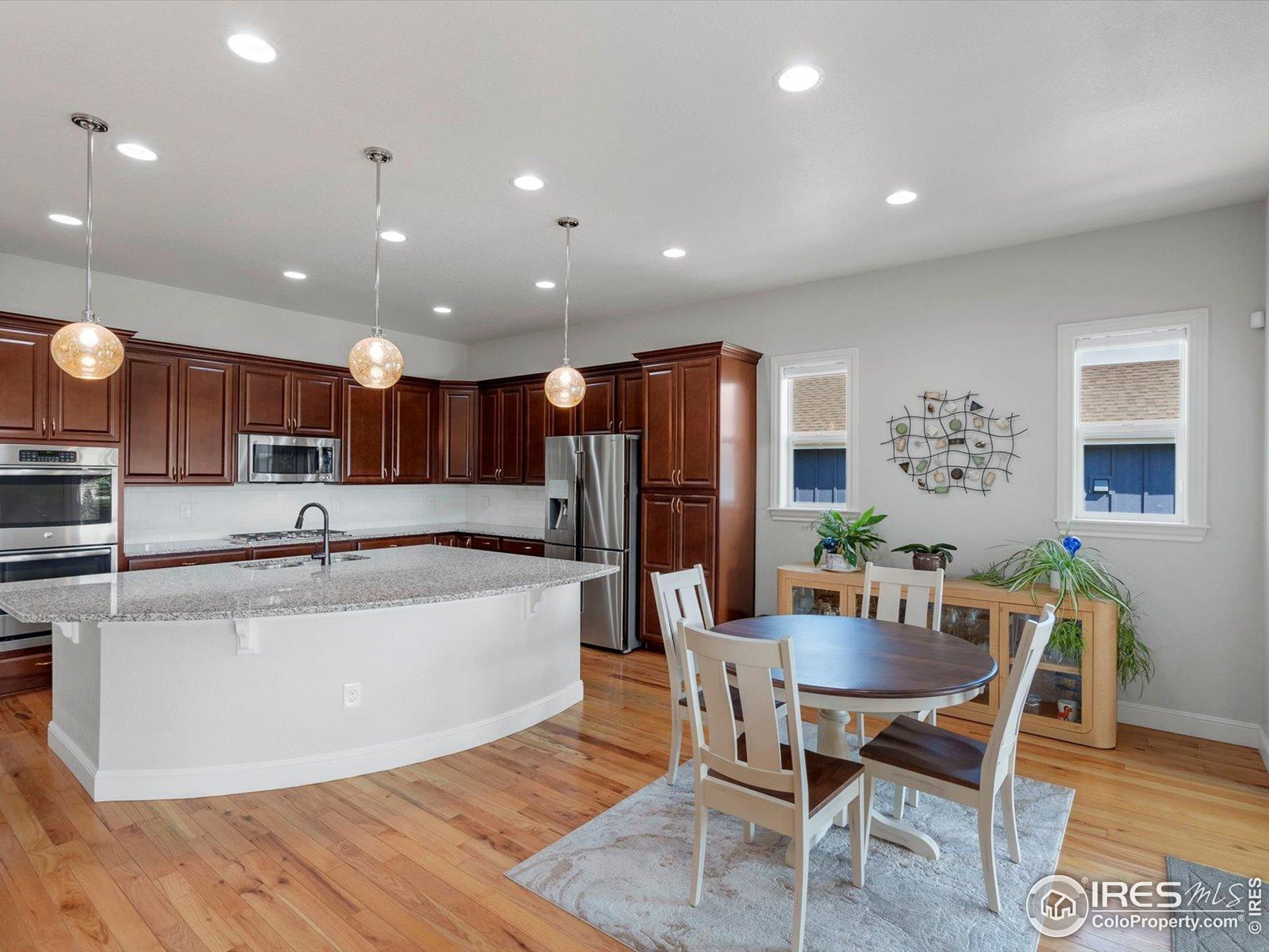 Arvada, Colorado, 80007, United States, 3 Bedrooms Bedrooms, ,2 BathroomsBathrooms,Residential,For Sale,1916869