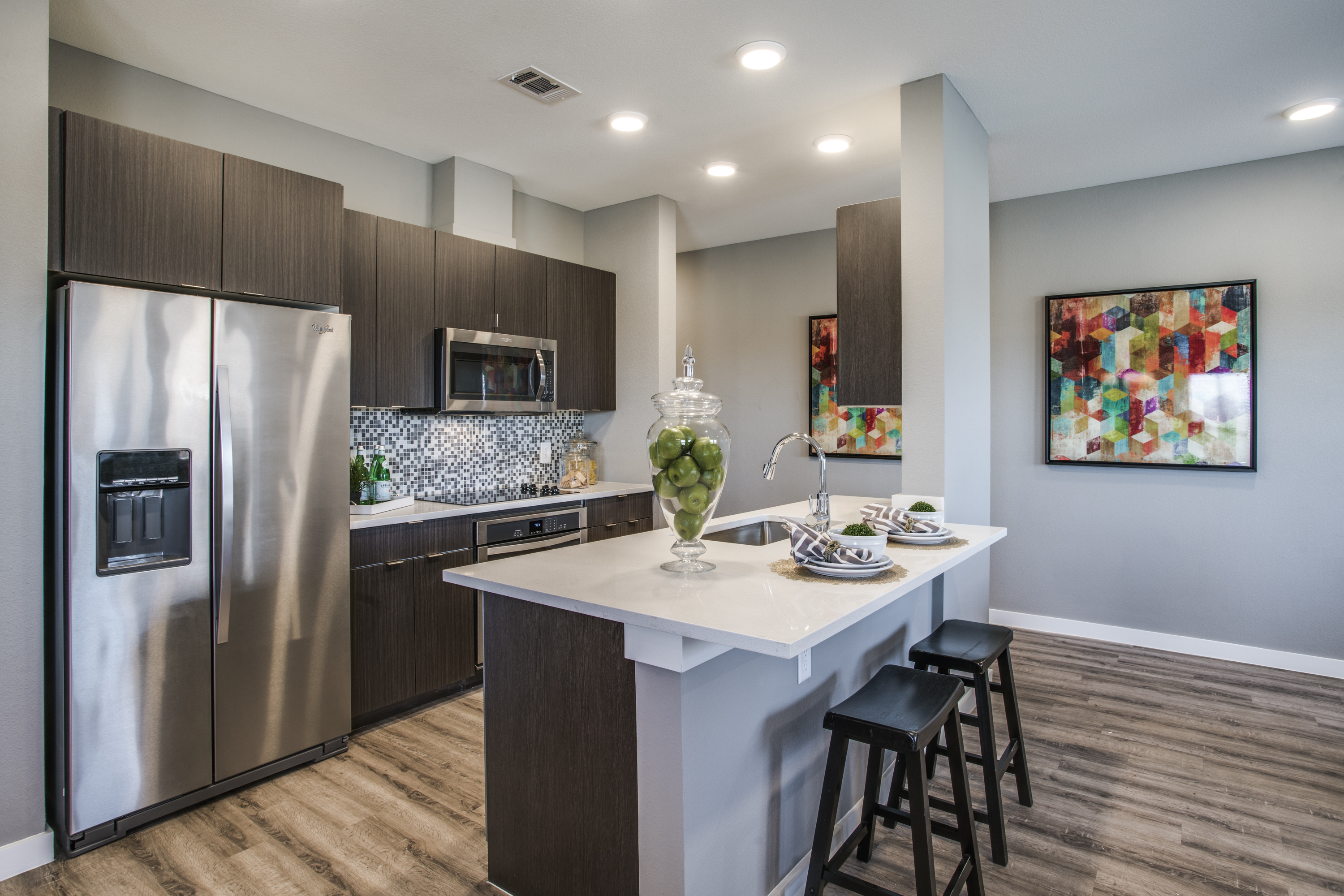  Welcome to this Beautifully Designed 3-bedroom, 2.5-bath Townhouse - 物件實景