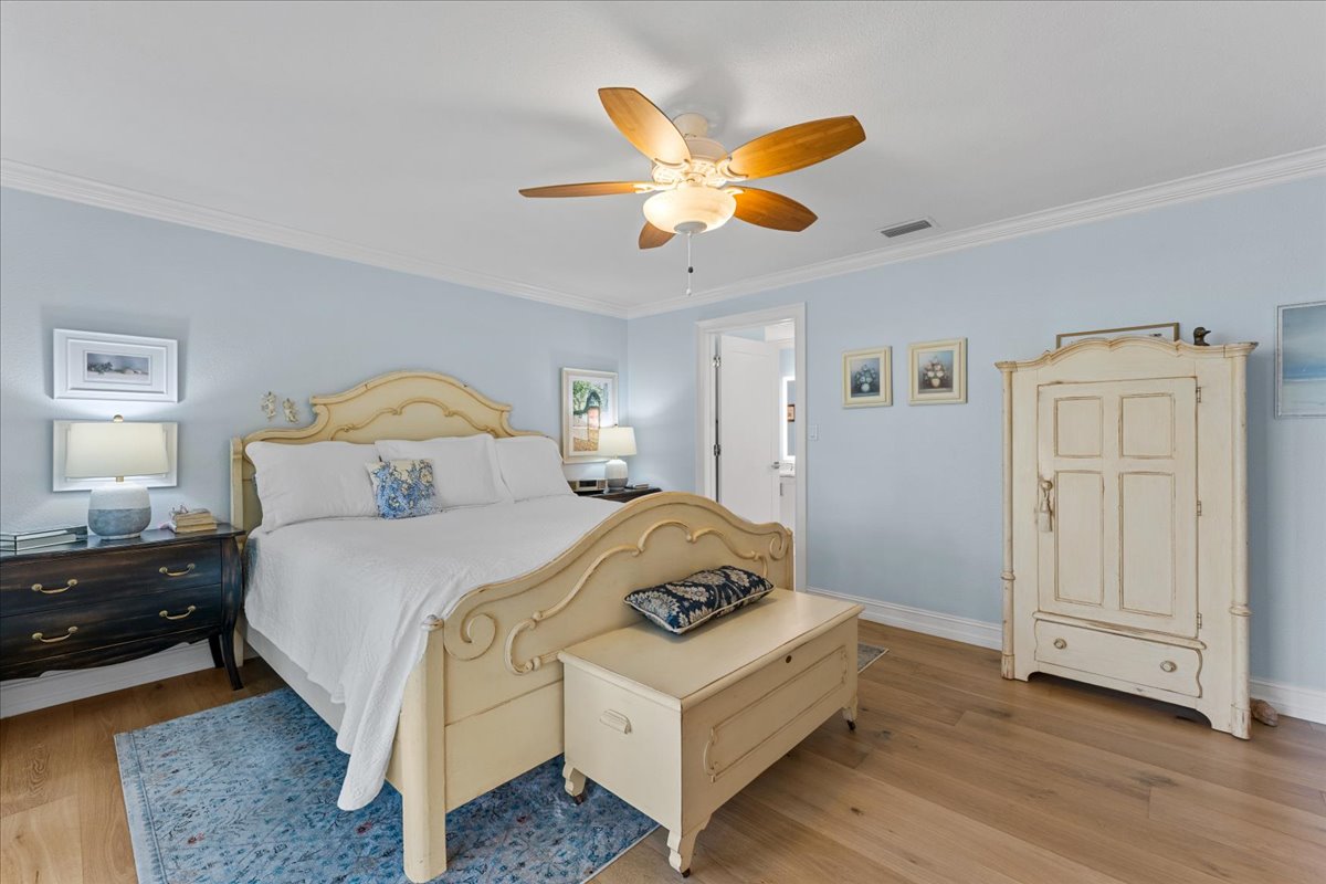 Seminole, Florida, 33772, United States, 3 Bedrooms Bedrooms, ,2 BathroomsBathrooms,Residential,For Sale,2048345