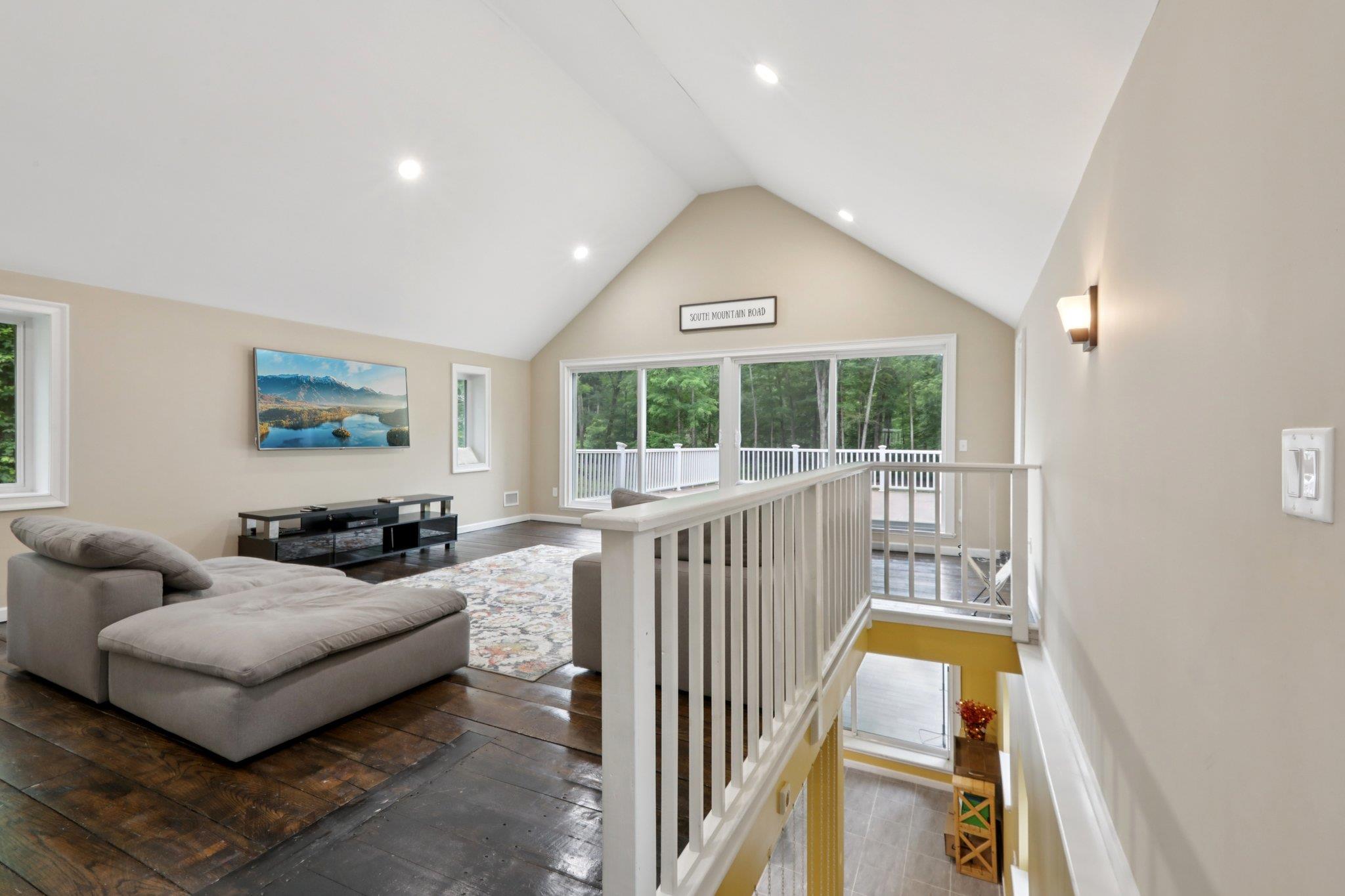 New City, New York, 10956, United States, 2 Bedrooms Bedrooms, ,3 BathroomsBathrooms,Residential,For Sale,1928184