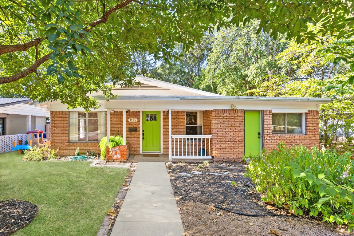 Austin, Texas, 78757, United States, 3 Bedrooms Bedrooms, ,2 BathroomsBathrooms,Residential,For Sale,1956821