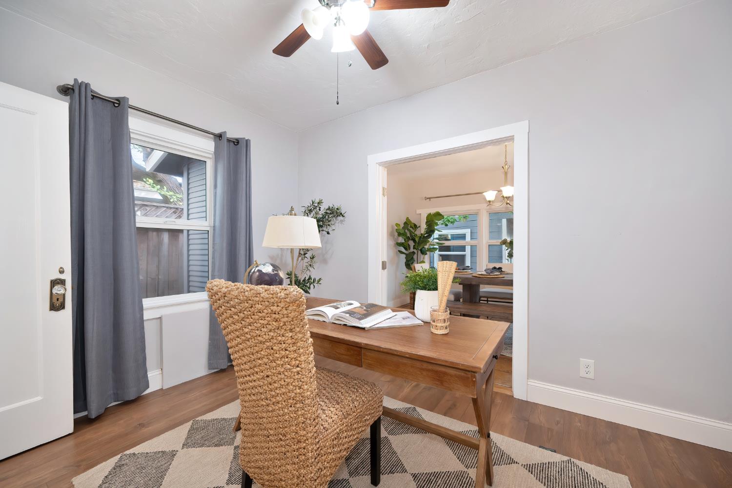 Sacramento, California, 95817, United States, 2 Bedrooms Bedrooms, ,1 BathroomBathrooms,Residential,For Sale,1991606