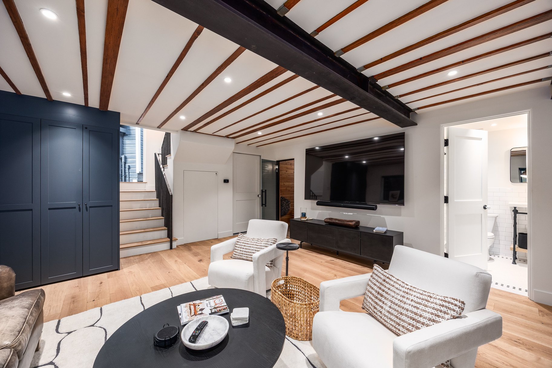  A Landmark Old Town Residence with Private Guest House - 物件實景