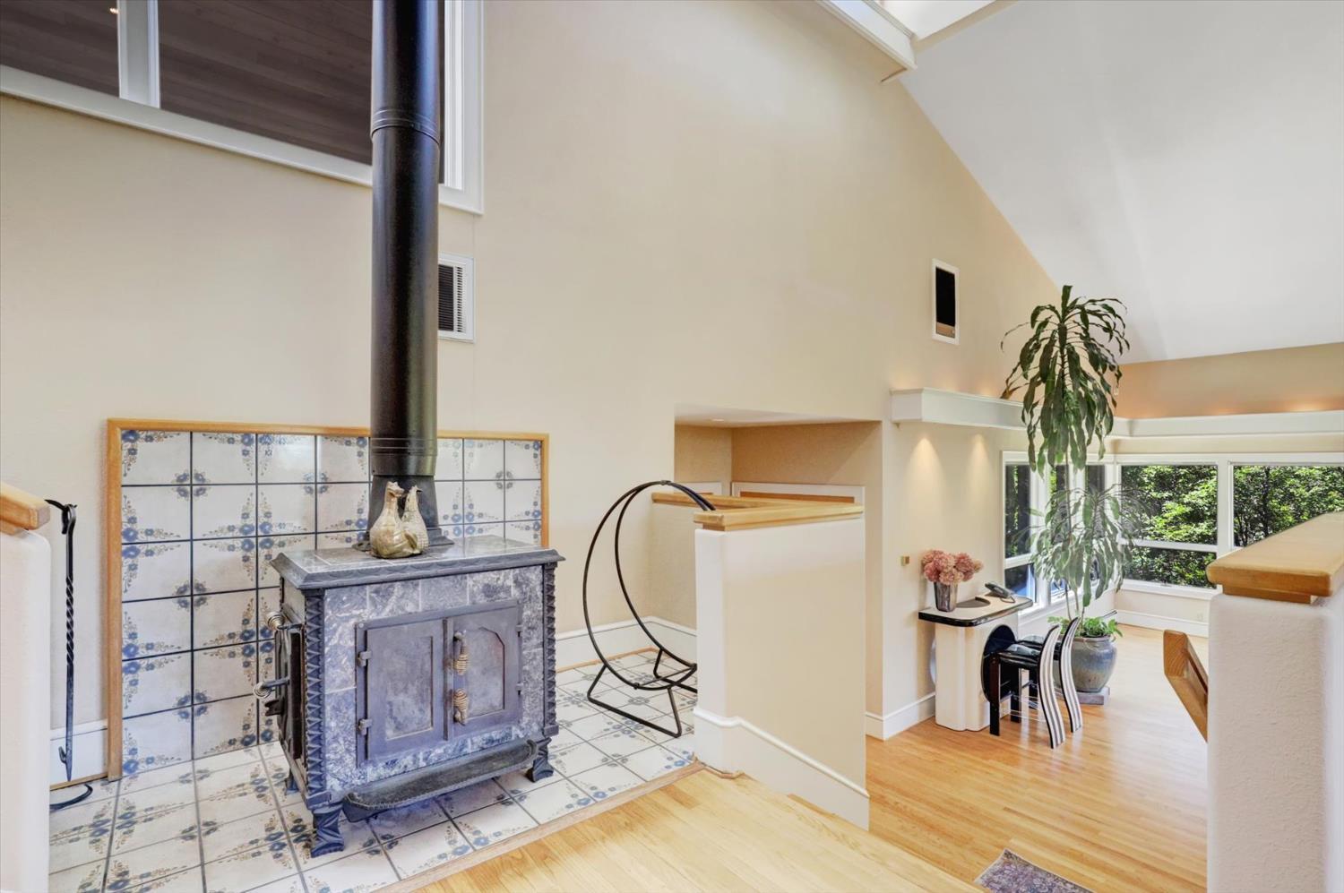Nevada City, California, 95959, United States, 3 Bedrooms Bedrooms, ,4 BathroomsBathrooms,Residential,For Sale,1903616