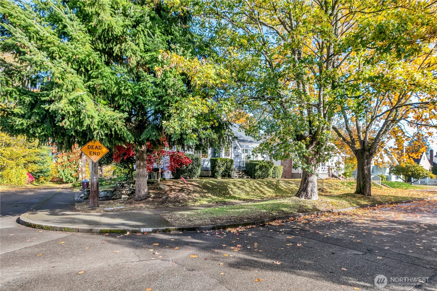 Tacoma, Washington, 98406, United States, 7 Bedrooms Bedrooms, ,2 BathroomsBathrooms,Residential,For Sale,1997085