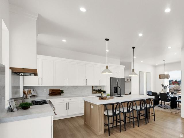 Riverton, Utah, 84065, United States, 7 Bedrooms Bedrooms, ,4 BathroomsBathrooms,Residential,For Sale,1977037