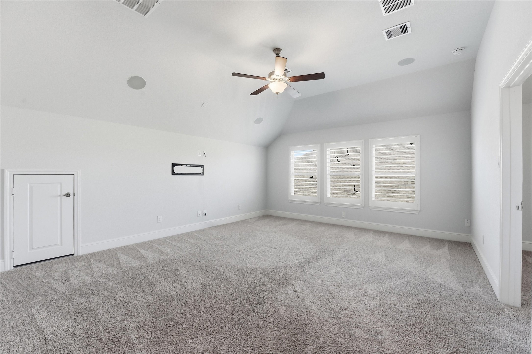  18011 Zagranski Cedar - 物件實景