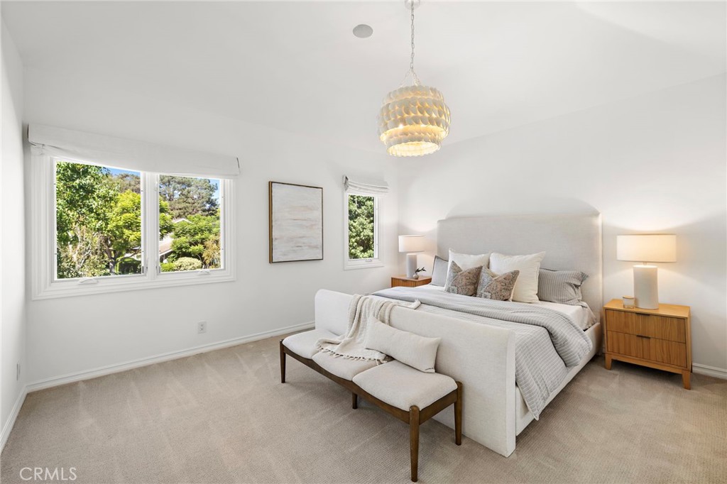 Laguna Hills, California, 92653, United States, 7 Bedrooms Bedrooms, ,5 BathroomsBathrooms,Residential,For Sale,1941687